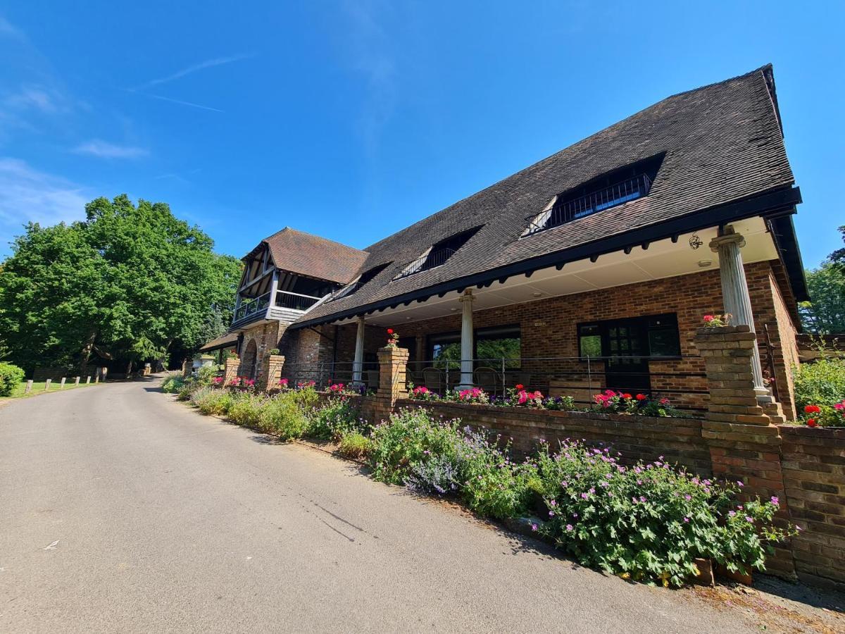 Powdermills Country House Hotel Баттл Экстерьер фото